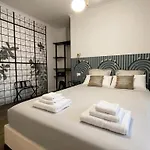 Luxury Design In * Mediolan